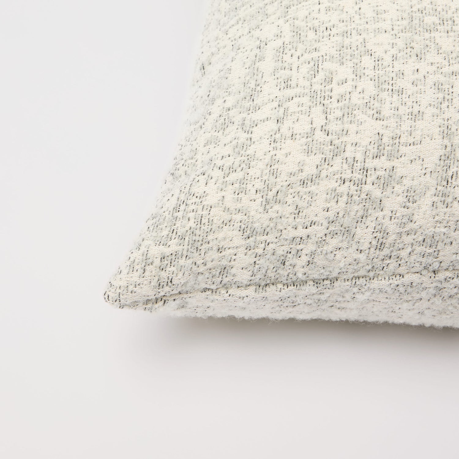 Bouclé Cushion Cover