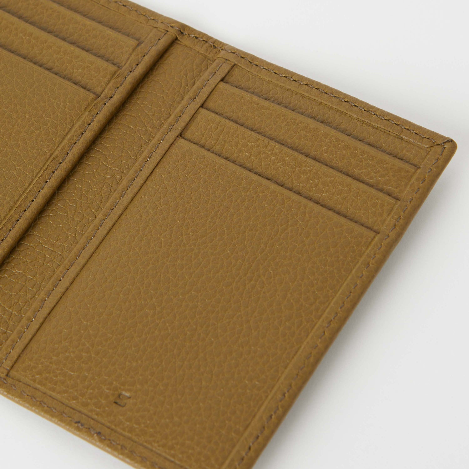 Full-Grain Leather Bifold Card Holder