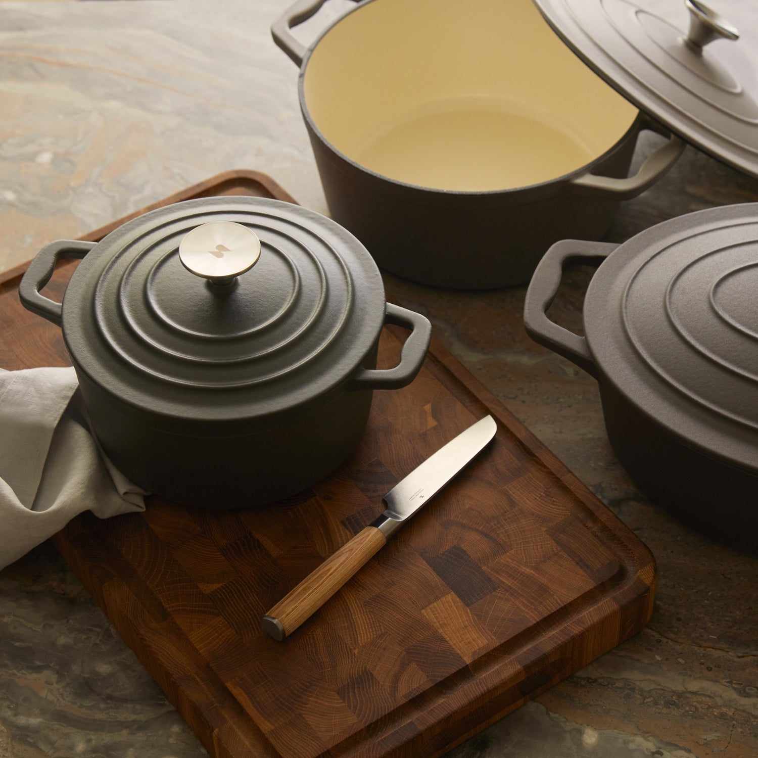 Enamelled Casserole Pot 2.4L