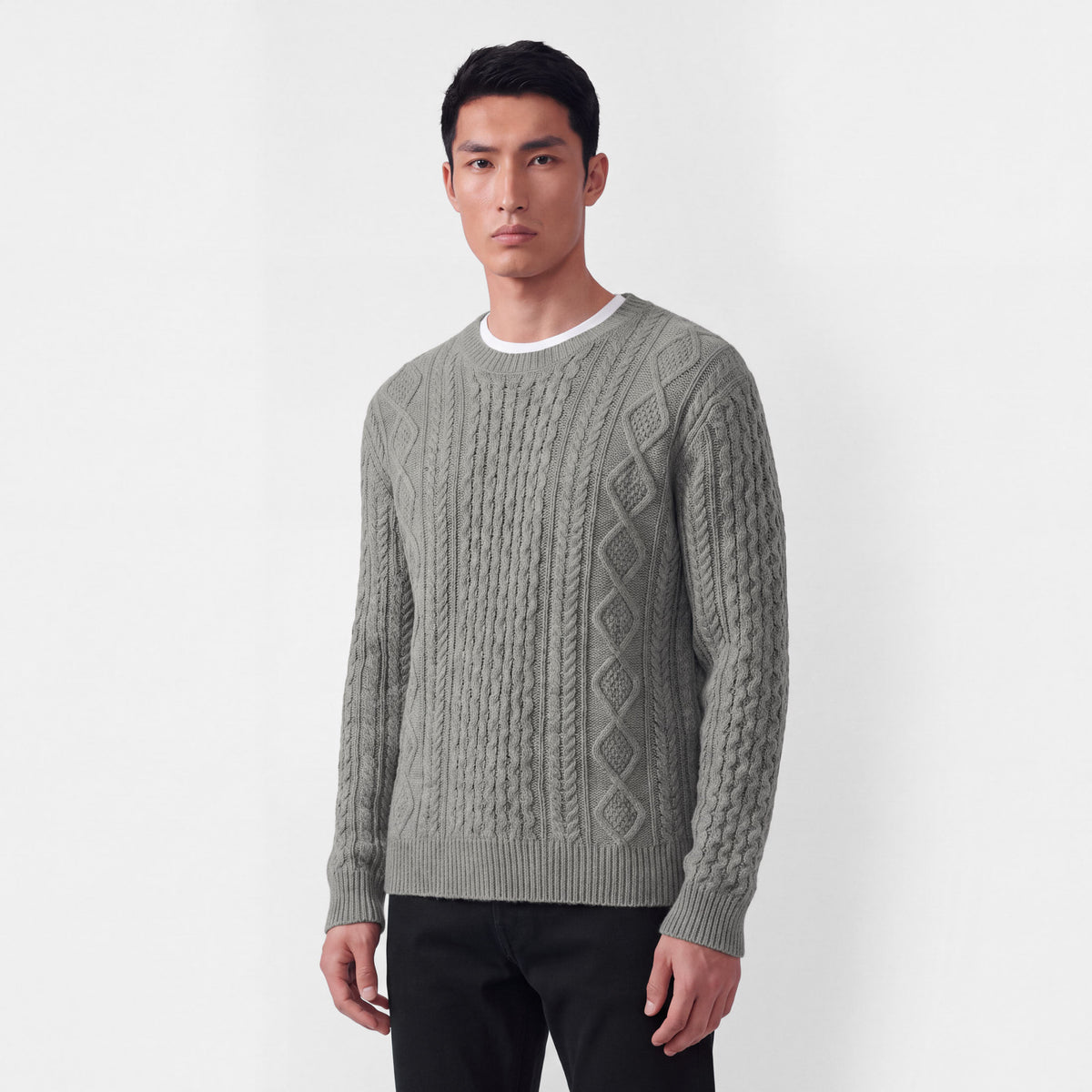 Men's Cashmere Cable Knit Sweater