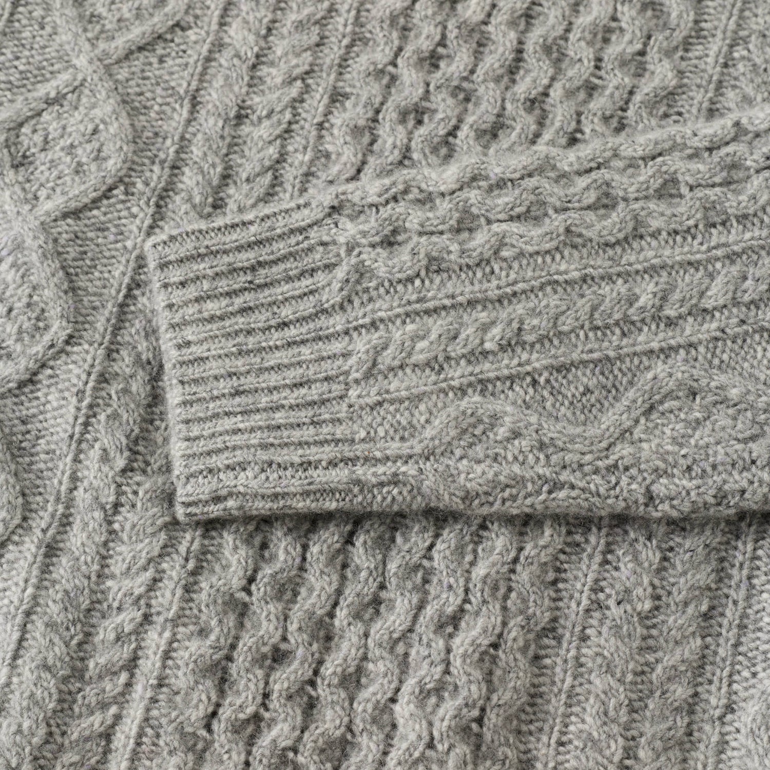 Men's Cashmere Cable Knit Sweater
