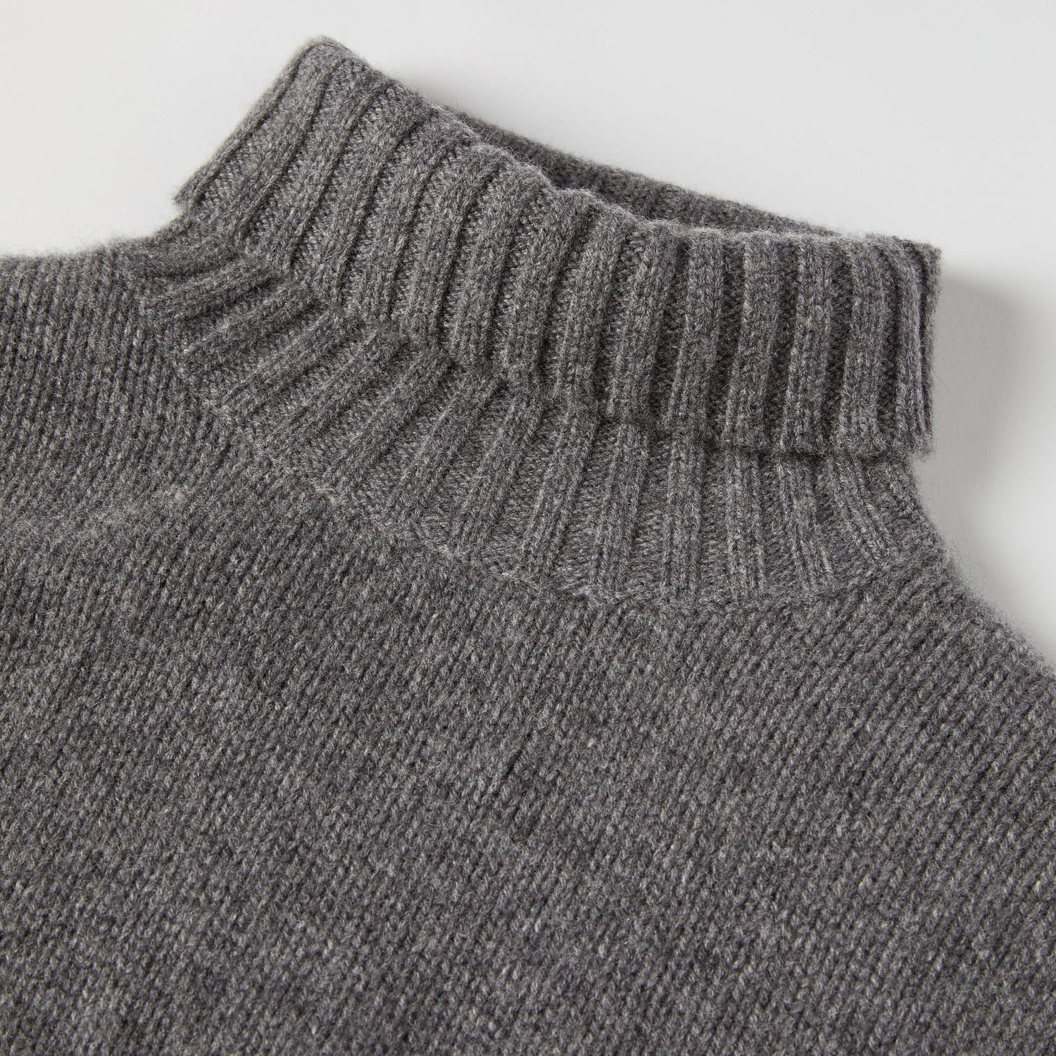 Men's Heavy Wool-Cashmere Roll Neck Sweater