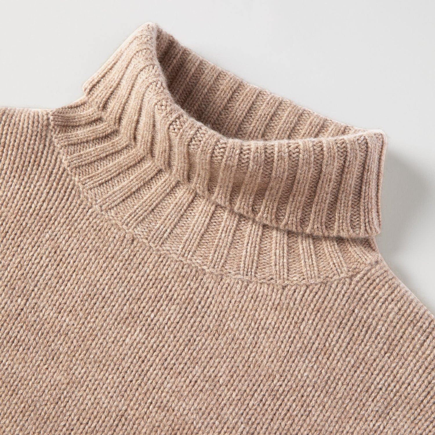 Men's Heavy Wool-Cashmere Roll Neck Sweater