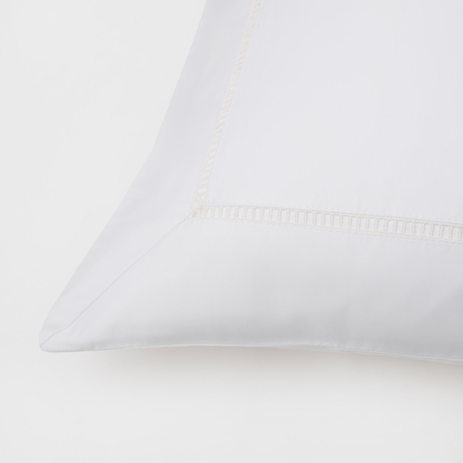 Sateen Pillow Cover Hemstitch 2-P