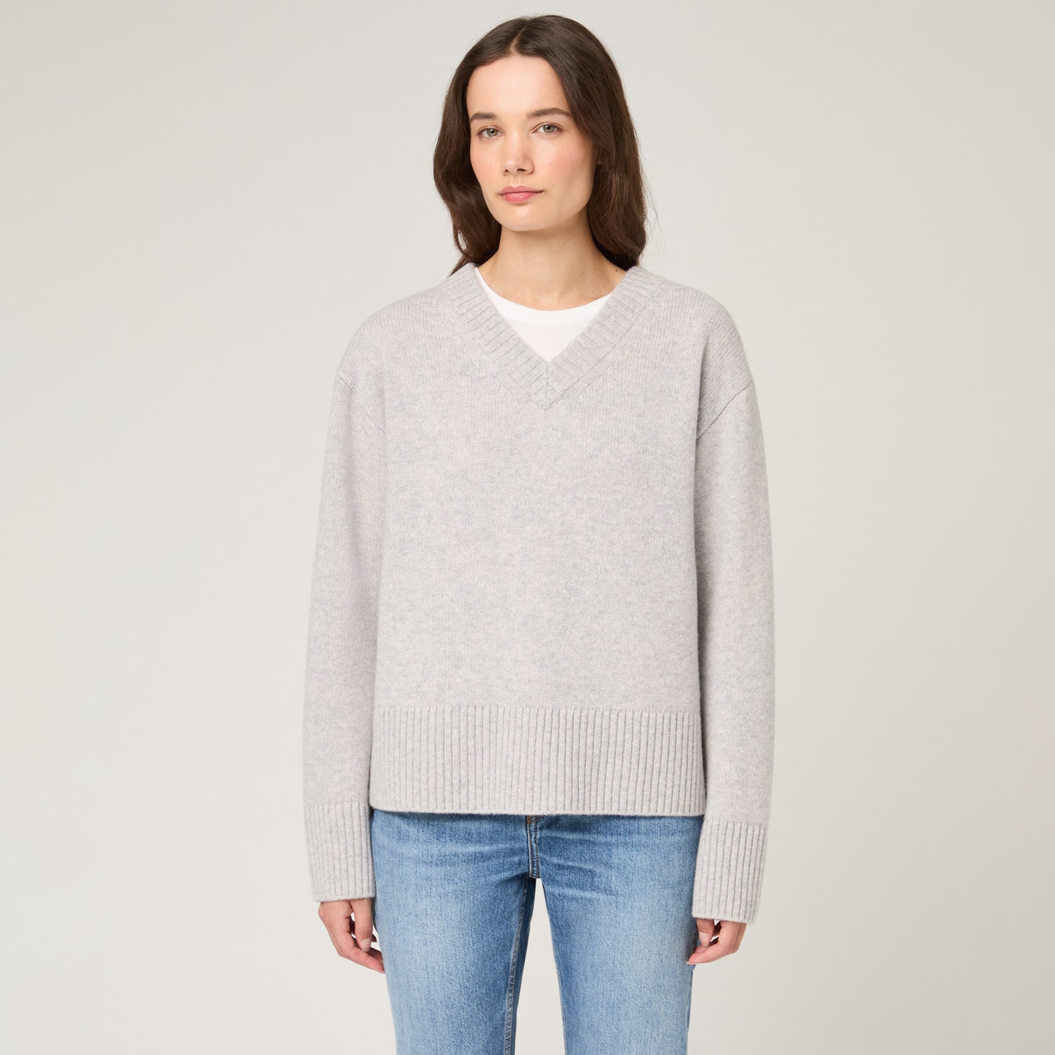 Women's Relaxed Cashmere V-Neck Sweater