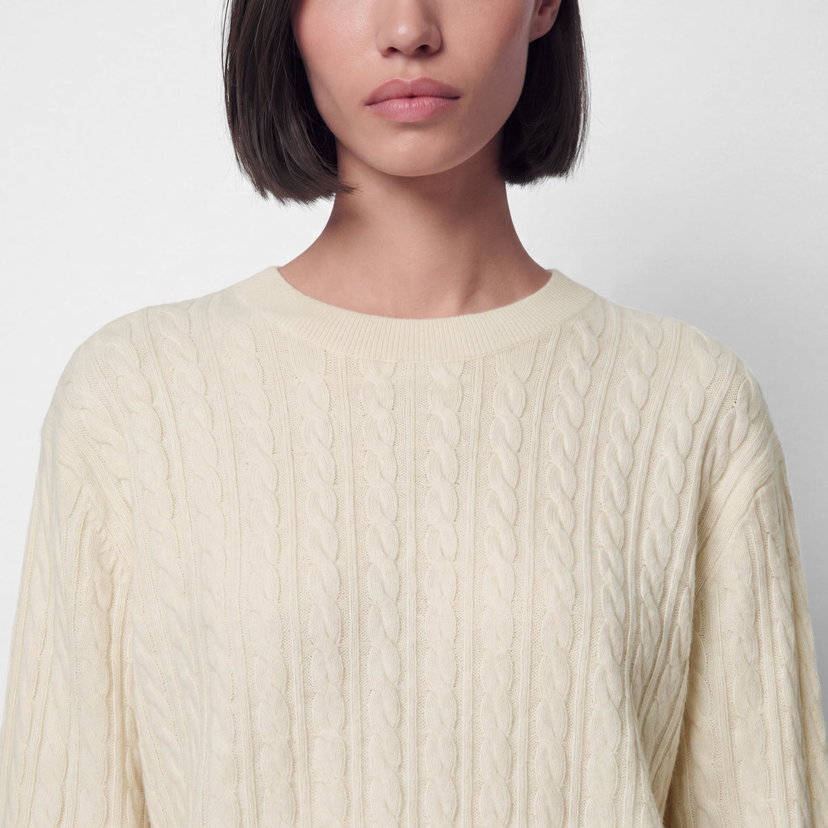 Women's Cashmere Cable Knit Sweater