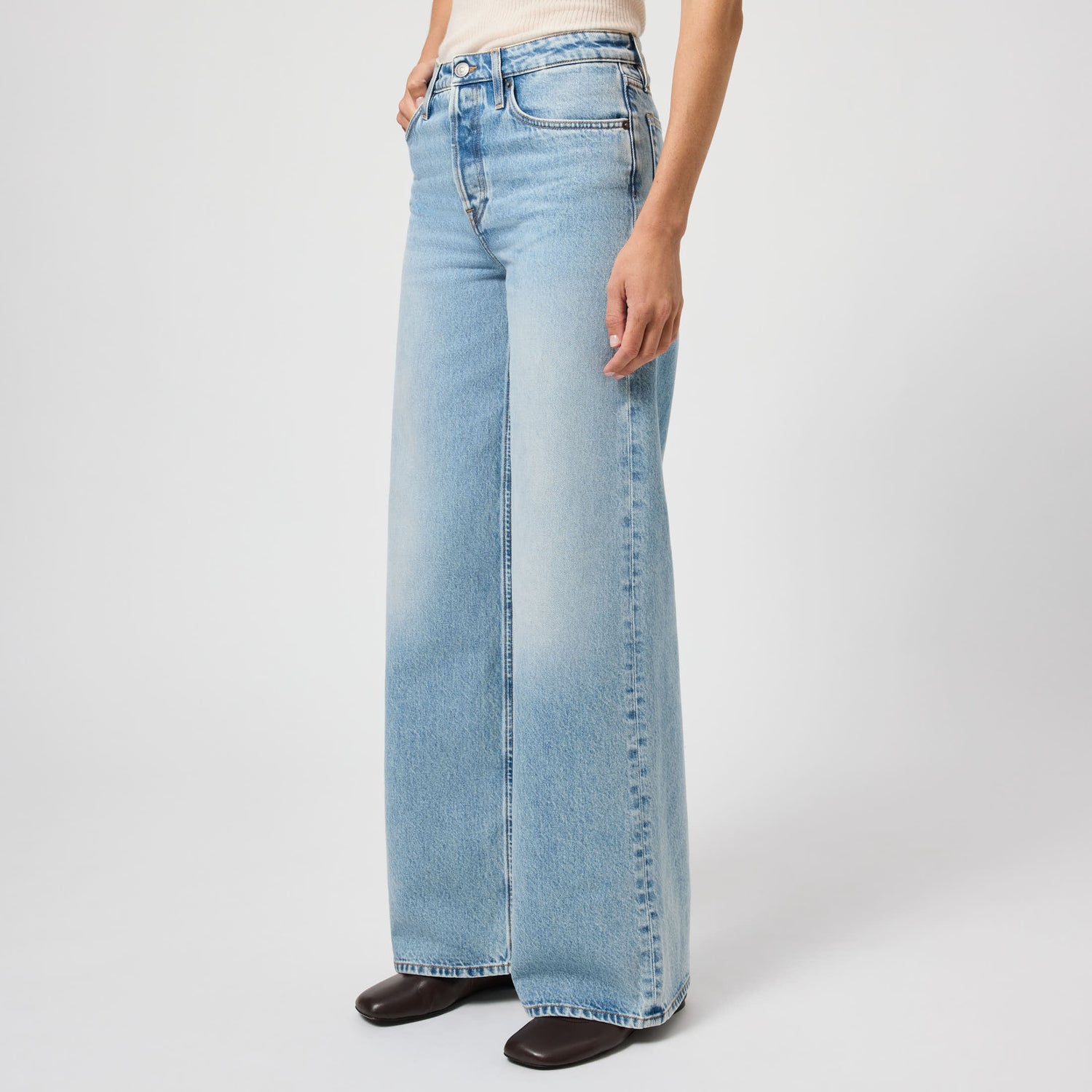 Women's Wide Fit Cropped Denim