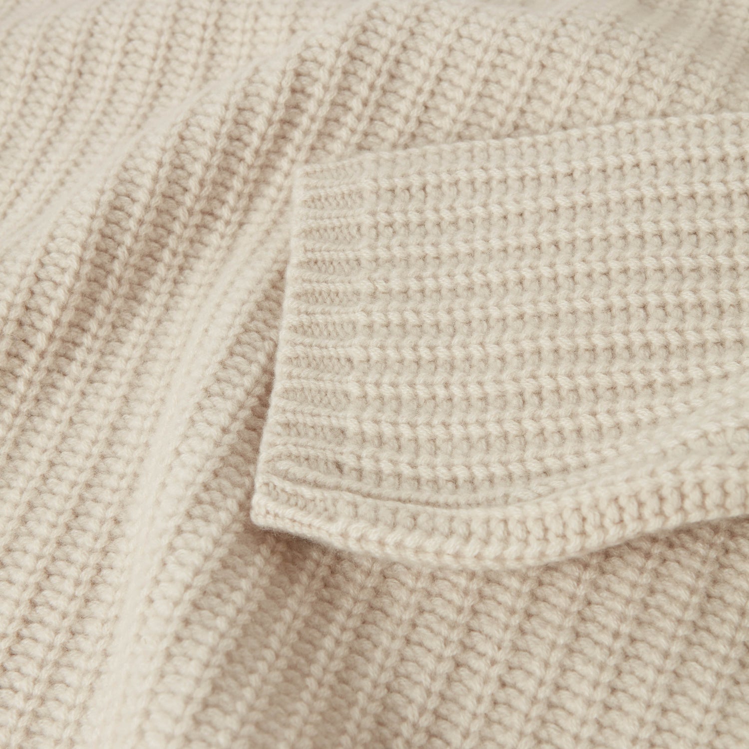 Women's Heavy Knit Cashmere Turtleneck