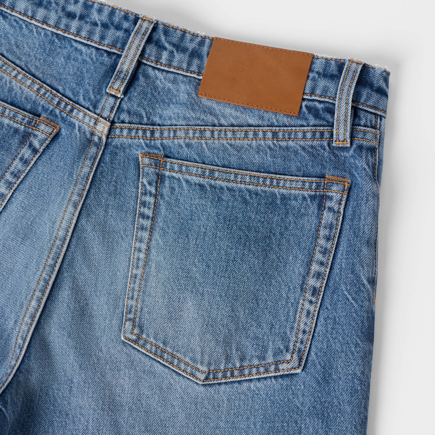 Women's Mid-Waist Wide Fit Denim