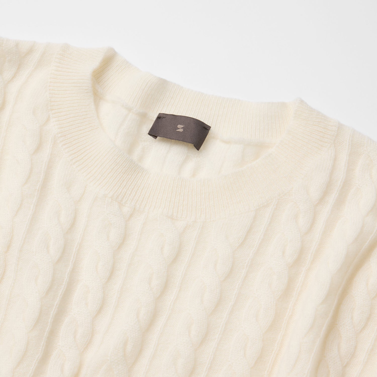 Women's Cashmere Cable Sweater