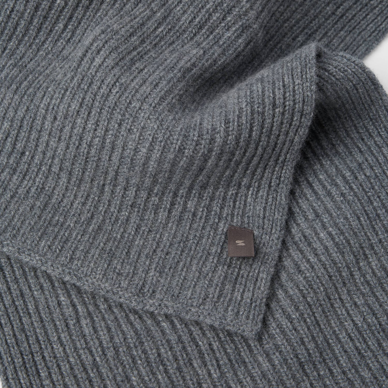Classic Cashmere Ribbed Scarf