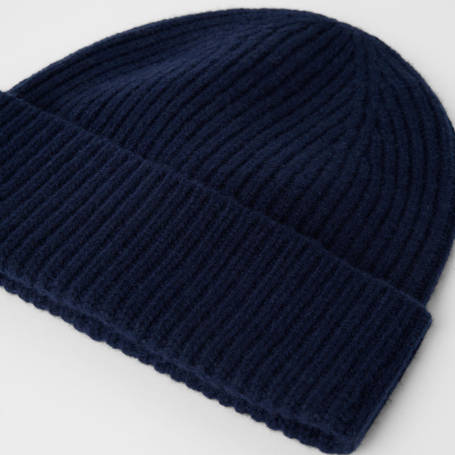Classic Ribbed Cashmere Beanie