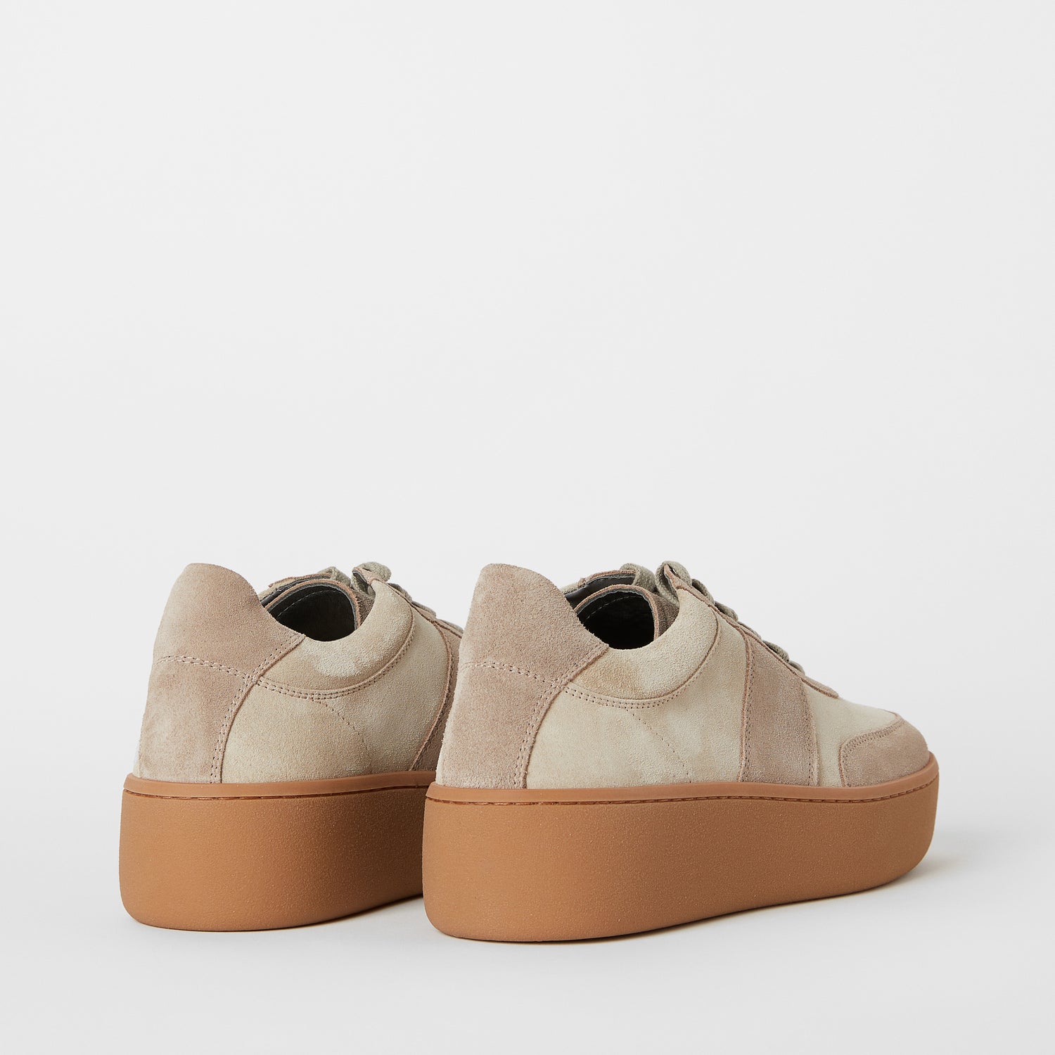 Dunk Lo Suede Sneaker