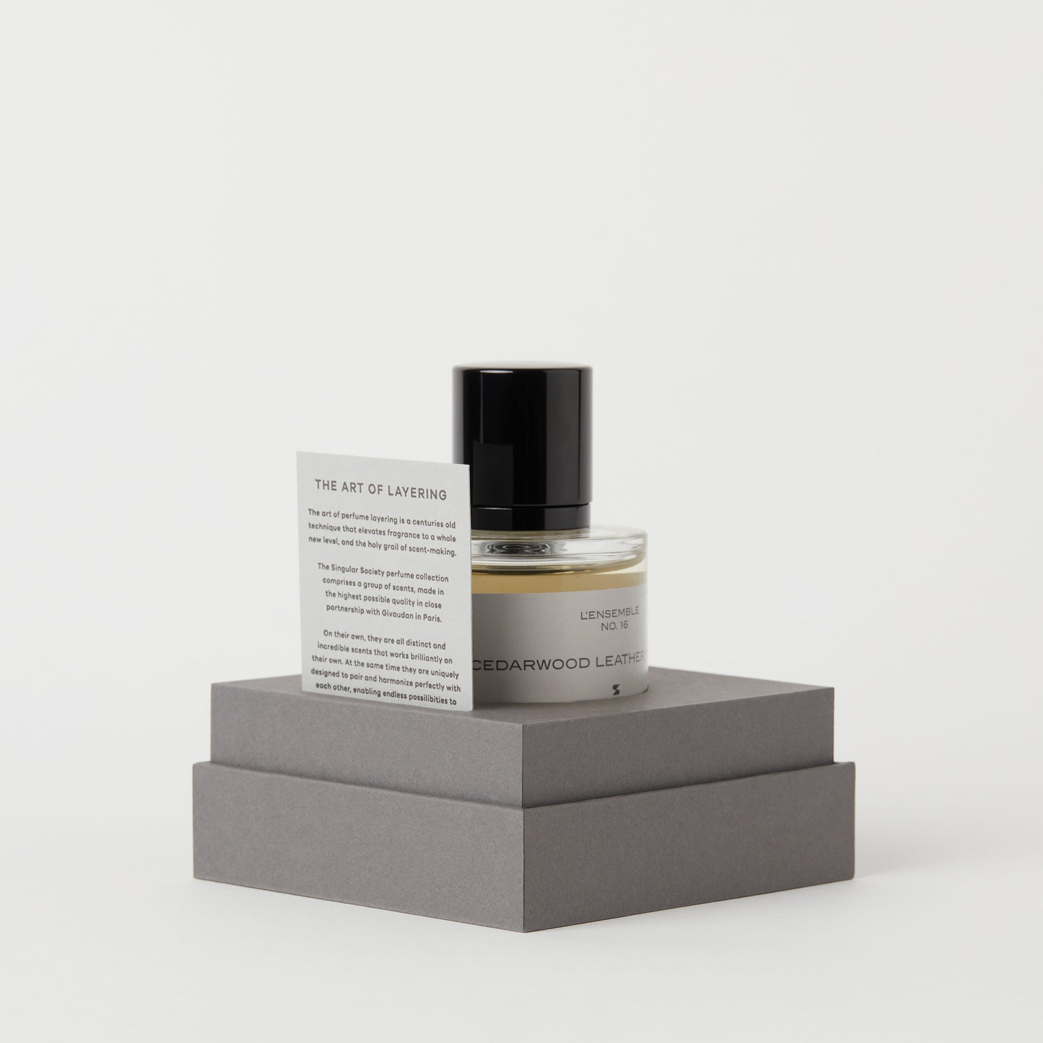 L’ensemble Nº16 Cedarwood Leather Tobacco