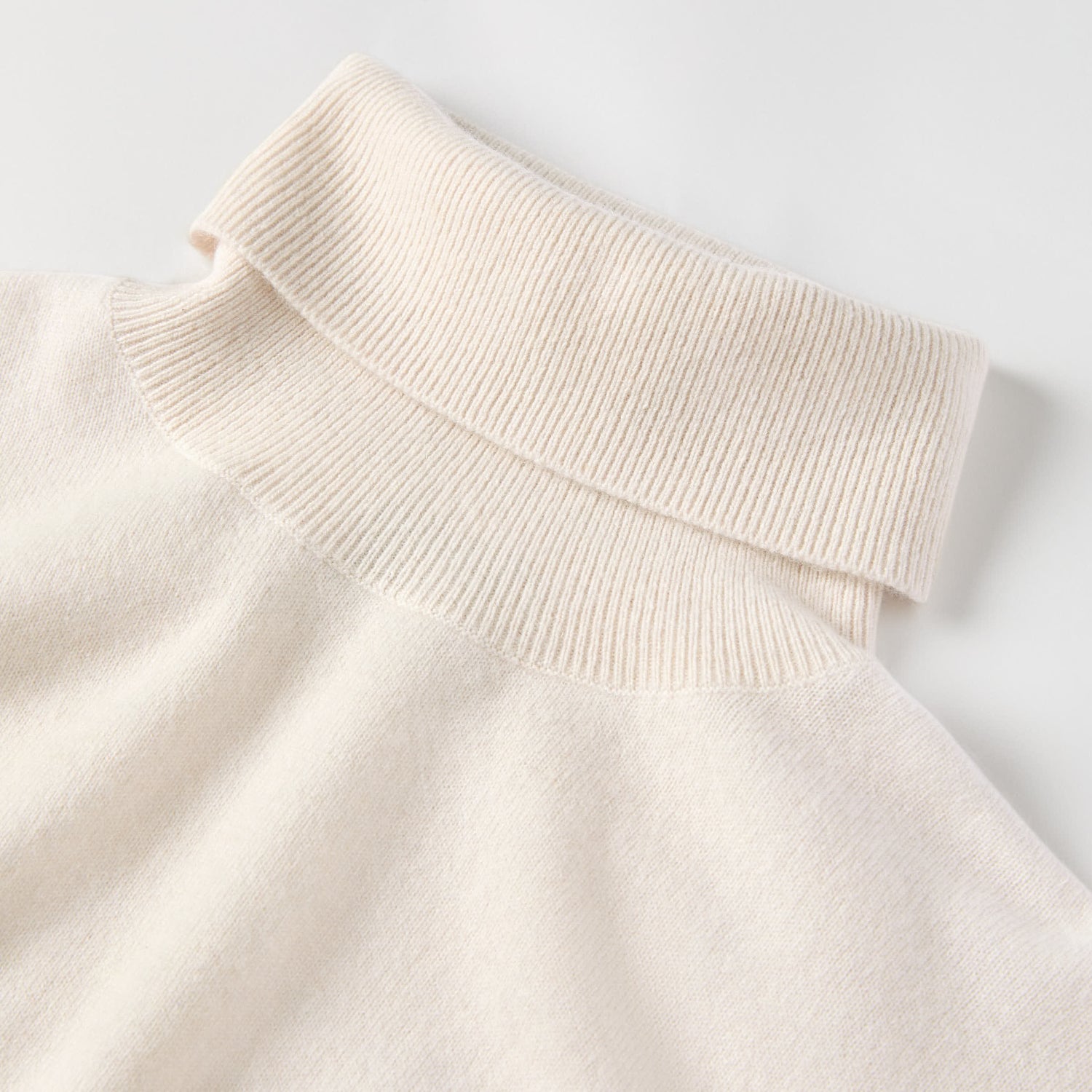 Men's Cashmere Roll Neck Sweater