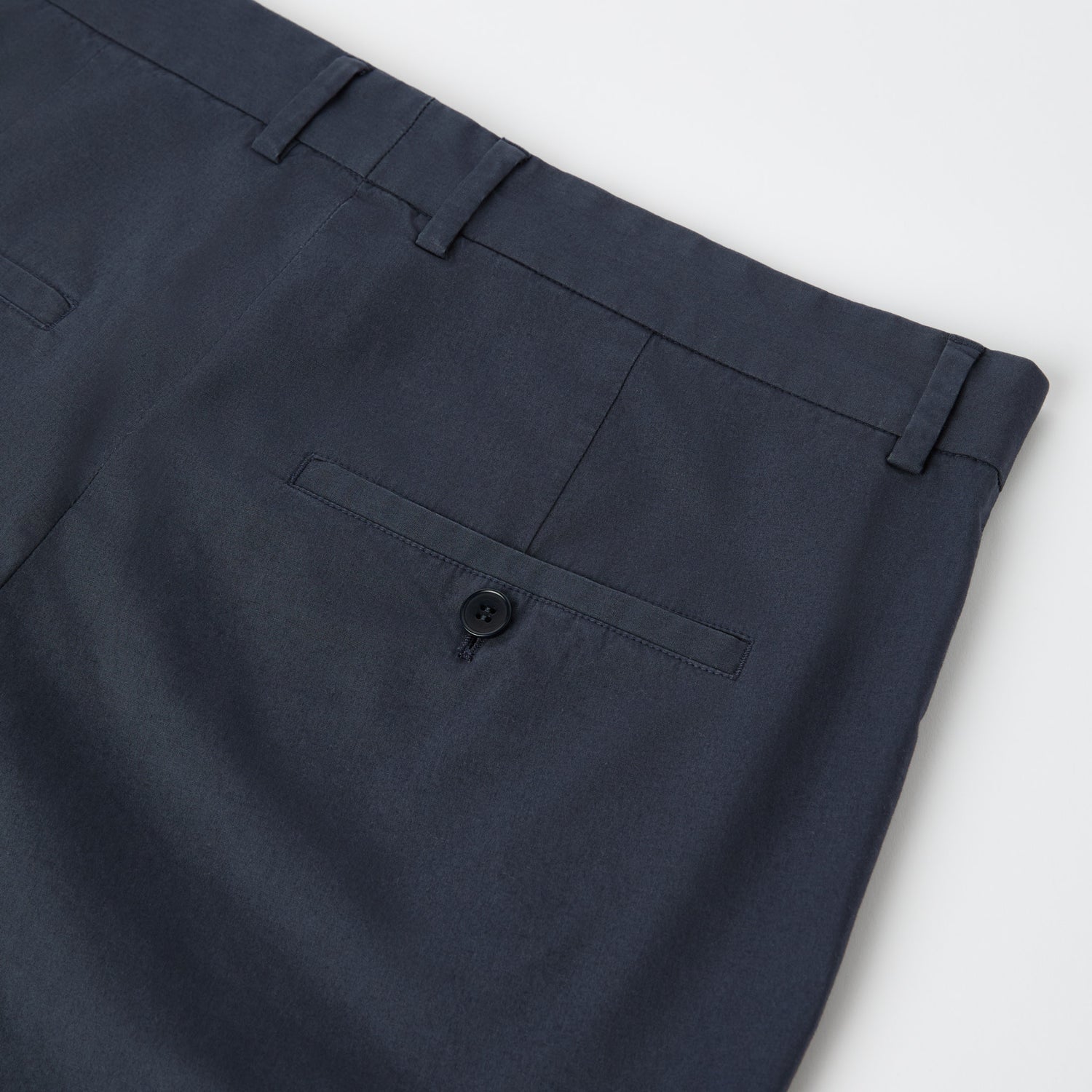 Men's Tapered Lightweight Cotton Chinos