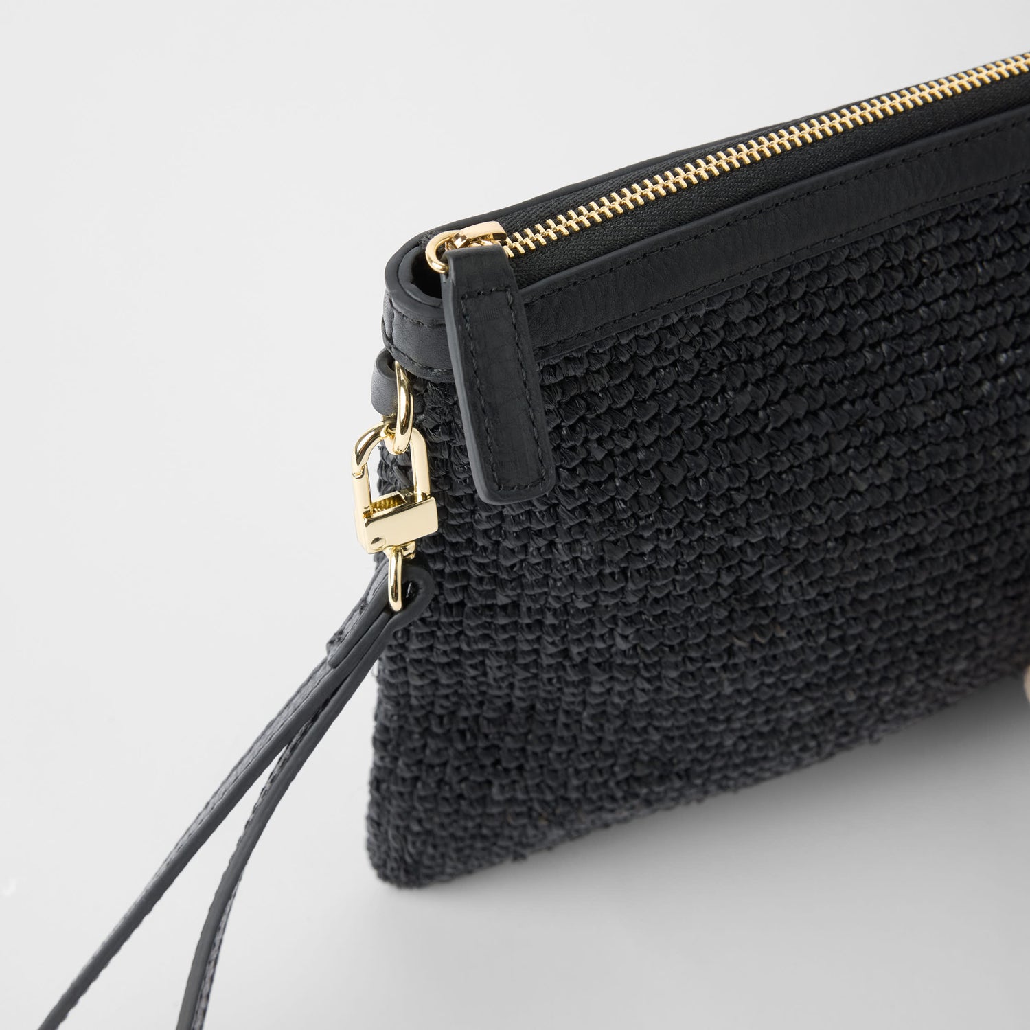Raffia Pouch