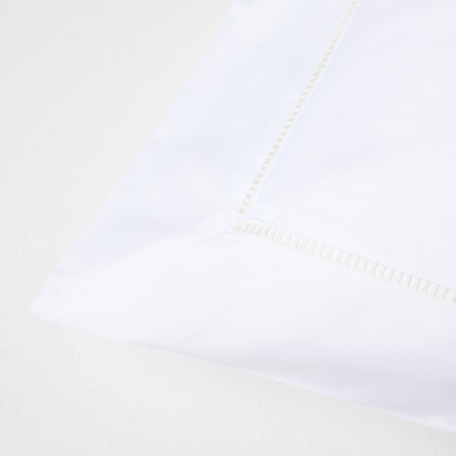 Sateen Pillow Cover Hemstitch 2-P