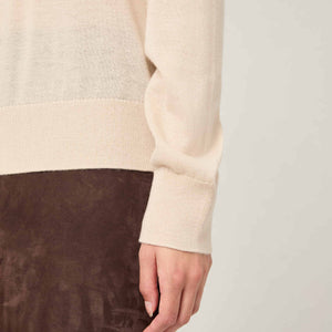 Women's Fine-Knit Cashmere V-Neck Sweater