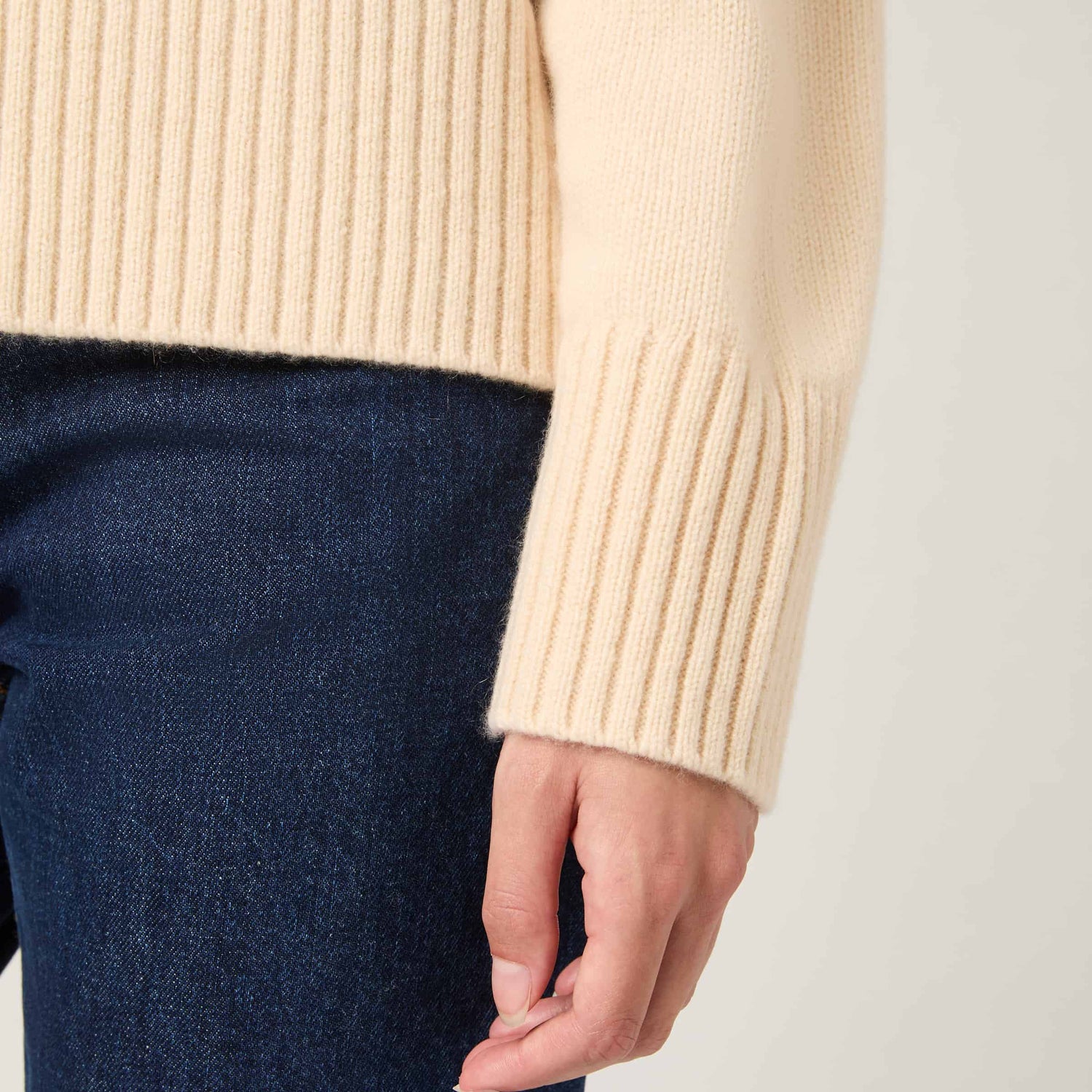 Women's Relaxed Cashmere Crewneck