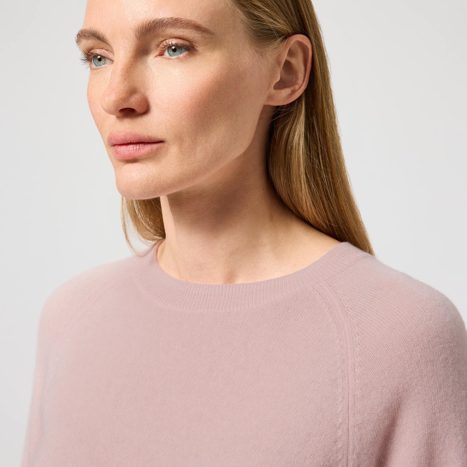 Women's Cashmere Crewneck Sweater