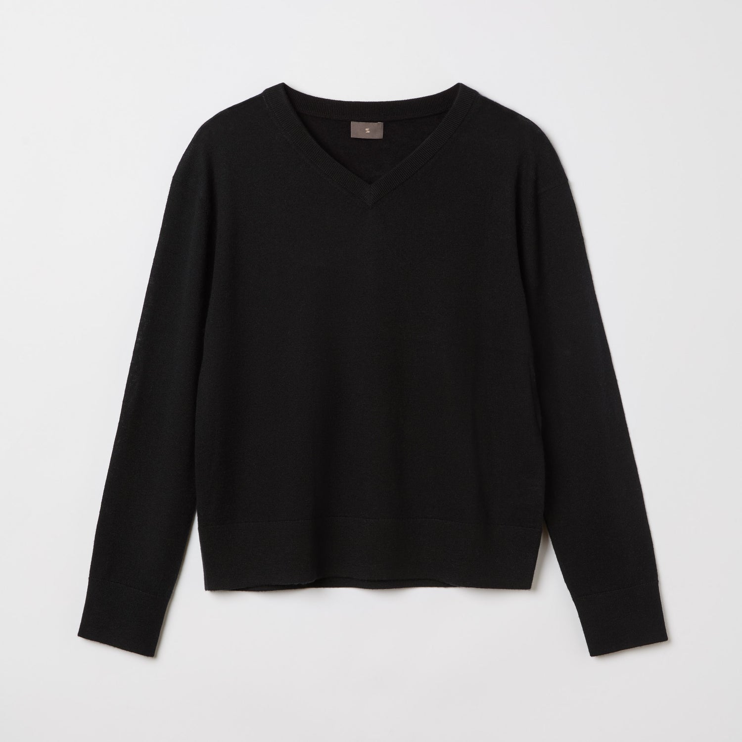 Women's Fine-Knit Cashmere V-Neck Sweater