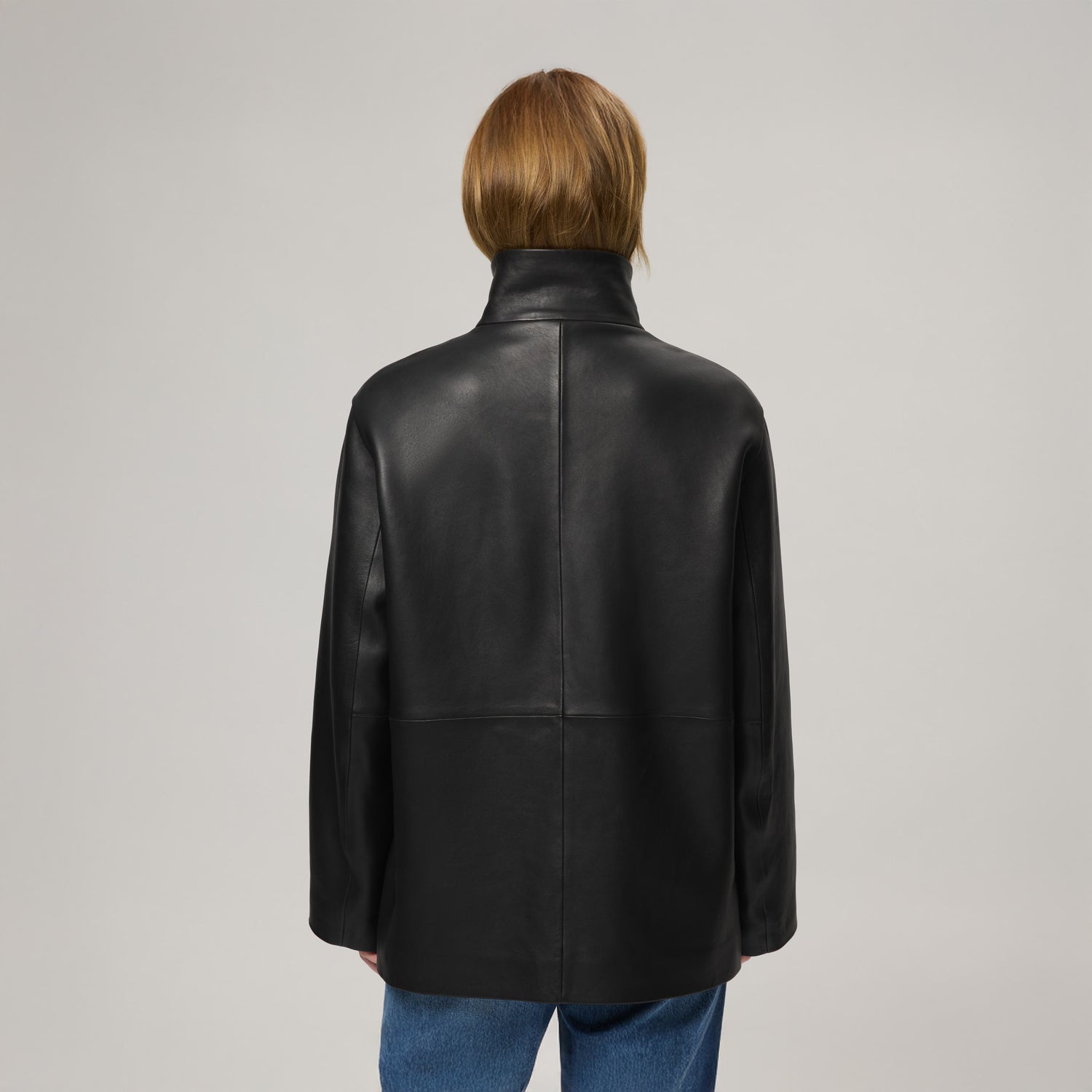 Damjacka i läder med funnel neck