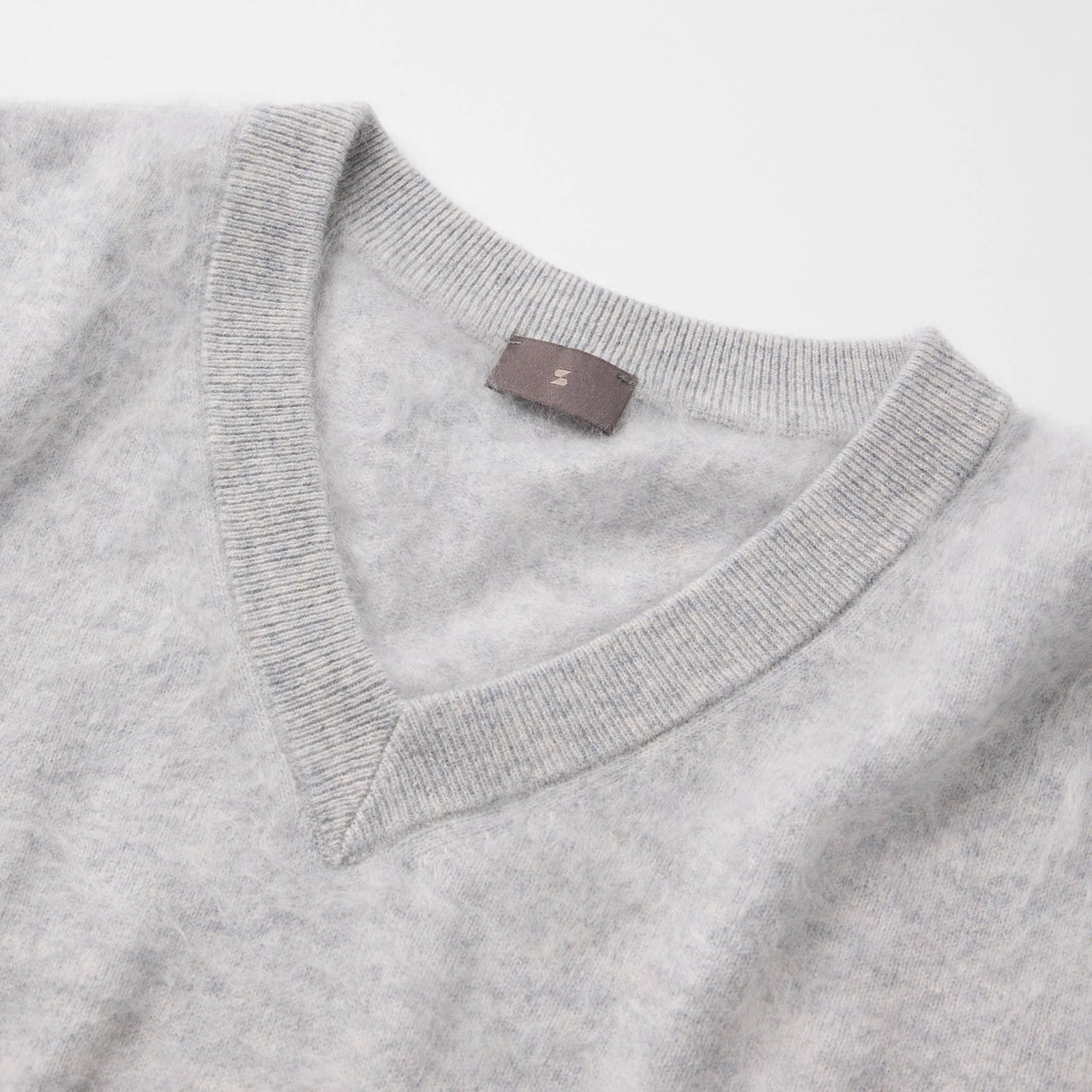 Women's Brushed Cashmere V-neck Sweater
