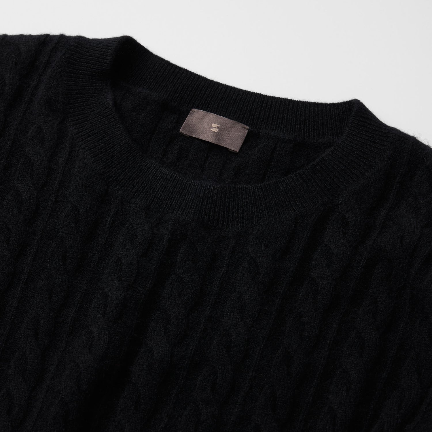 Women's Cashmere Cable Sweater