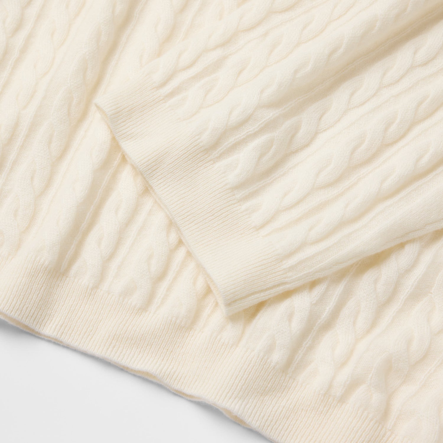 Women's Cashmere Cable Sweater