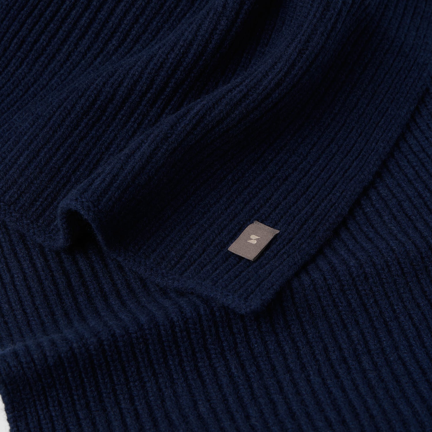 Classic Cashmere Ribbed Scarf