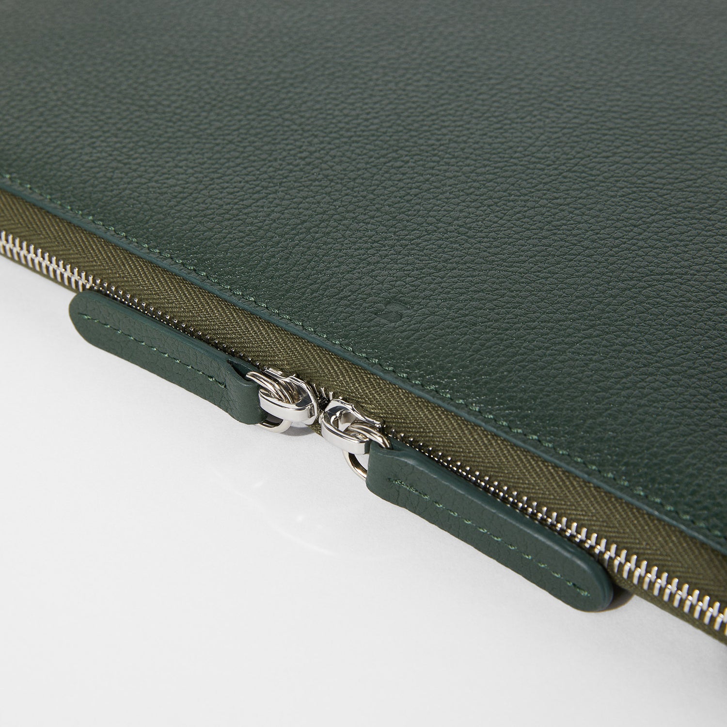 Full-Grain Leather Laptop Case