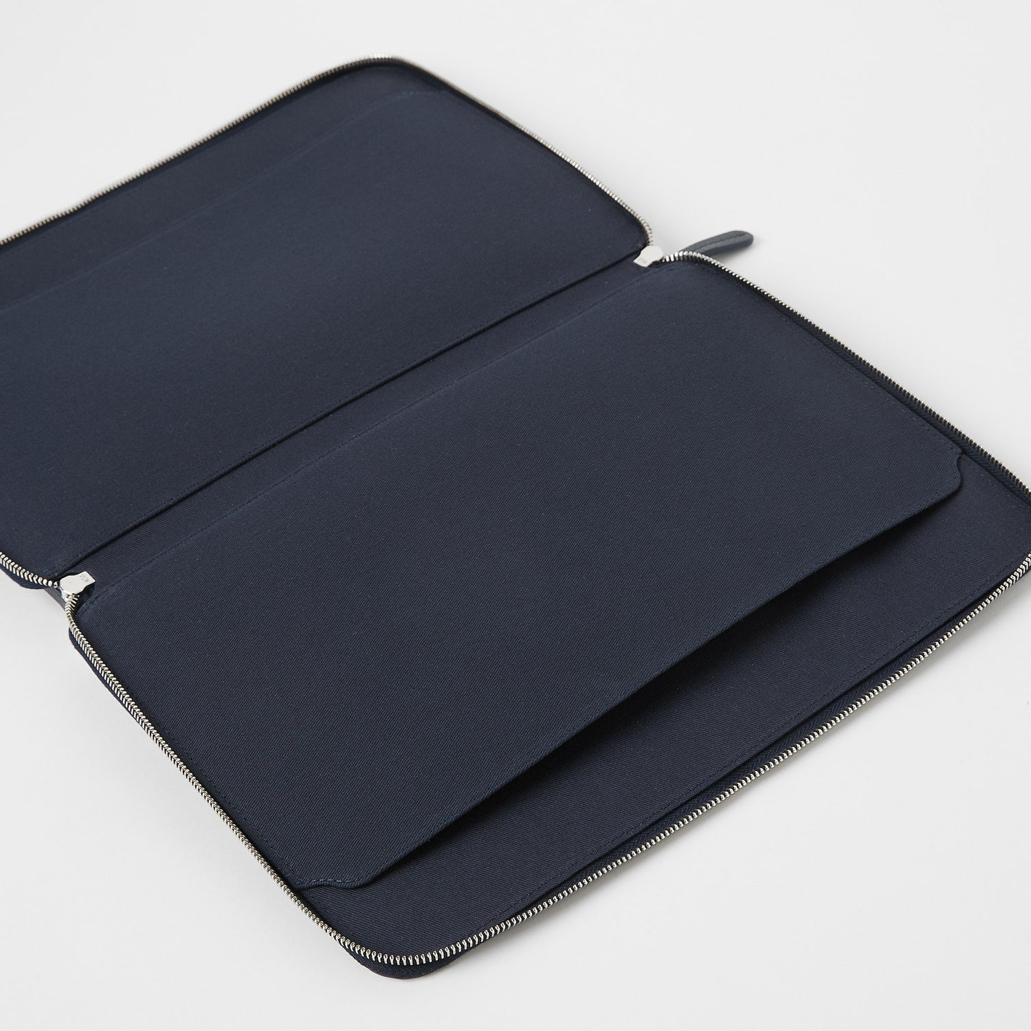 Full-Grain Leather Laptop Case